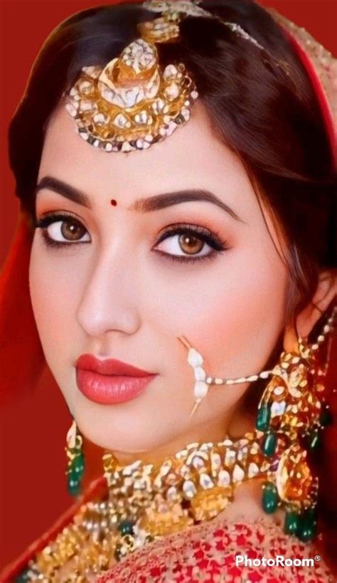 Pin By Priya On Pins By You In Bridal Makeup Beautiful Women