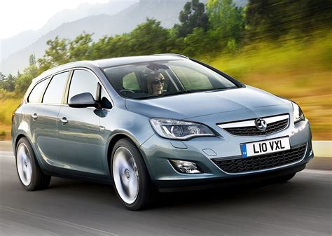 VAUXHALL Astra Sports Tourer specs - 2010, 2011, 2012 - autoevolution