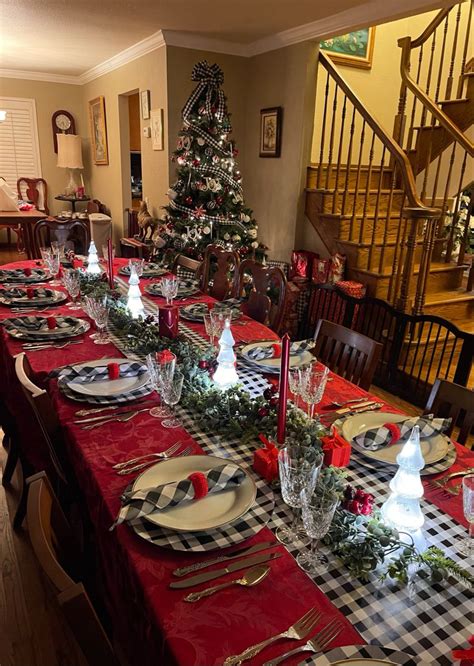 Christmas dinner table setting – Artofit