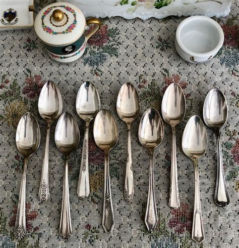 10 Vintage Spoons Set of Spoons Teaspoons Vintage Silverware Silverplate Flatware Antique Spoons ...