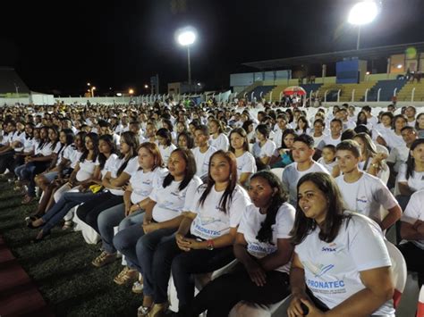 Mais De 600 Alunos Recebem Certificados Em Formatura Do Pronatec Em