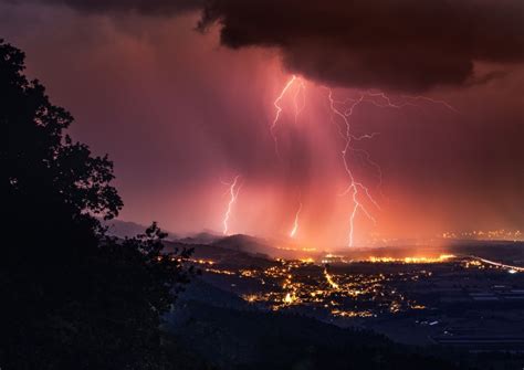 Level 6 Warning Issued For Severe Thunderstorms For Western Cape