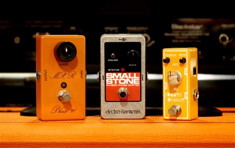 What Does A Phaser Pedal Do? - Eric Sardinas