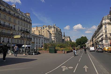 Boulevard Des Batignolles Paris France Boulevard Des B Flickr