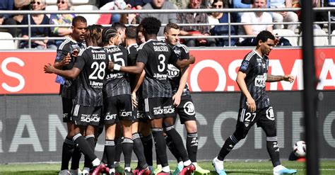 Stade Brestois Un Paradoxe Favorable Au Maintien Des Bretons