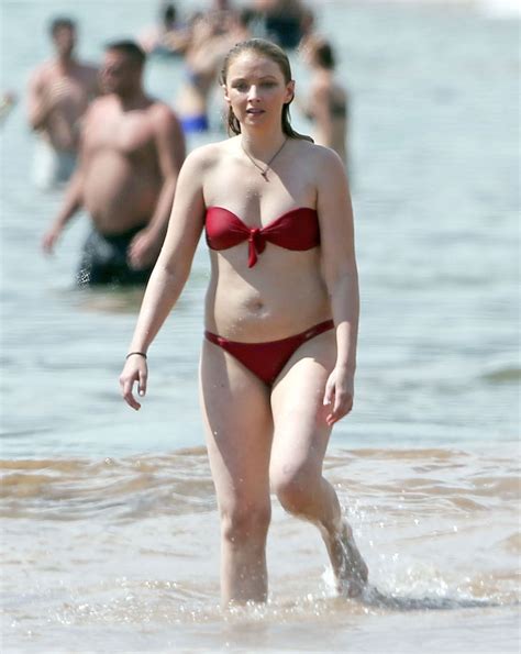 Elisabeth Harnois In Red Bikini At The Beach May 2015 CelebMafia