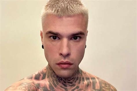 Fedez Come Sta E Cosa Sta Succedendo Rotto Il Silenzio Mia Moglie Non