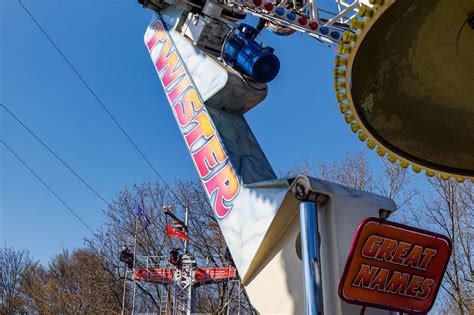 Twister Deinert Kirmes Fahrgeschäft Bildergalerie