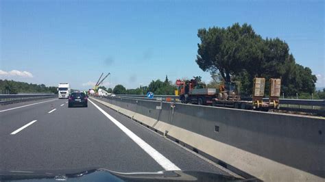 Incidente Sul Raccordo Autostradale Siena Firenze Nove Da Firenze