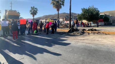 En Protesta Por El Agua Vecinos Bloquean De Nuevo El Bulevar Laguna De