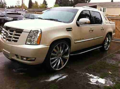 Find used 2007 Cadillac Escalade EXT,28' WHEELS,CUSTOM STEREO AND MORE ...