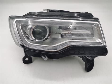 Jeep Grand Cherokee Xenon R H S Headlight Assembly