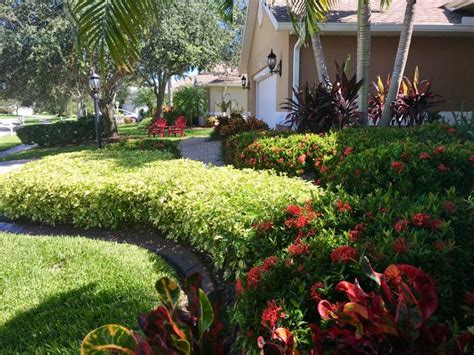 Vero Beach Front Yard Curb Appeal Tropicale Giardino Orlando Di