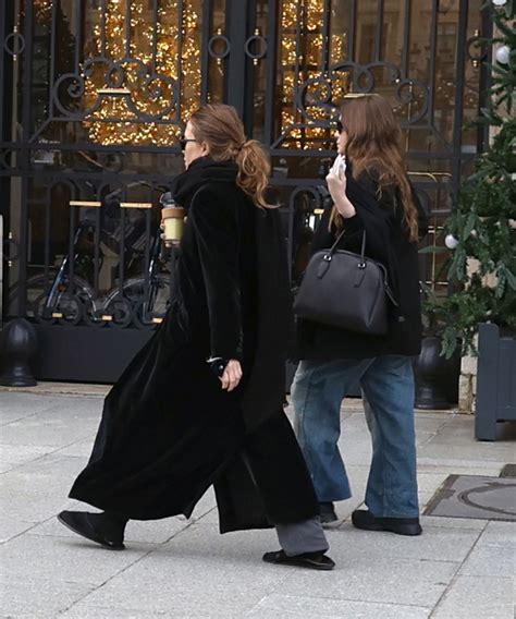 ASHLEY and MARY KATE OLSEN Out in Paris 12/18/2023 – HawtCelebs