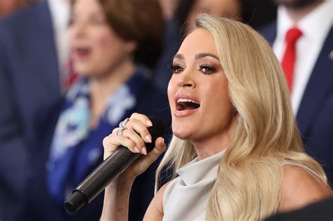 Carrie Underwood Suffers Onstage Mishap at Trump's Inauguration - Newsweek
