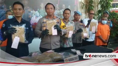 Satresnarkoba Polresta Malang Kota Bekuk Dua Orang Kurir Ganja 11 Kilogram