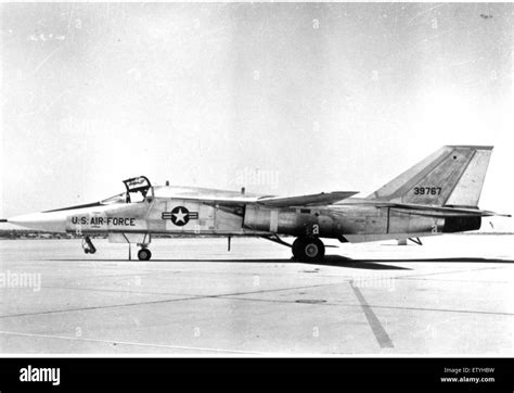 F 111a Aircraft Black And White Stock Photos And Images Alamy