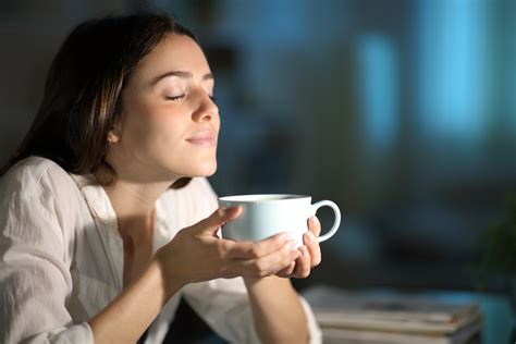 お腹がすいて寝れないときの対処法！ダイエットに役立つ食べ物も紹介 エステティック ミス・パリ