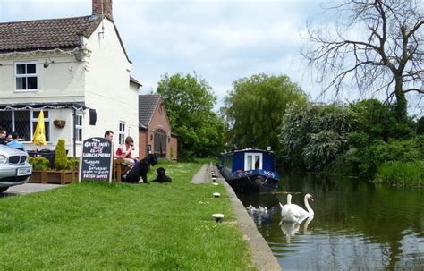 The Gate Inn Next To The Chesterfield Mat Fascione Cc By Sa