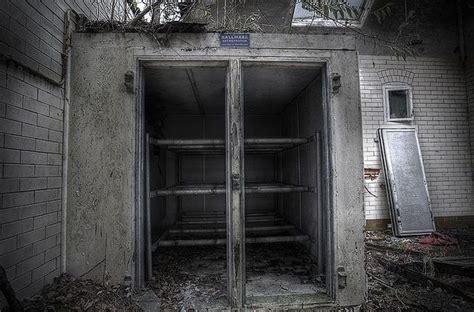 Abandoned Mental Asylum 50 Pics