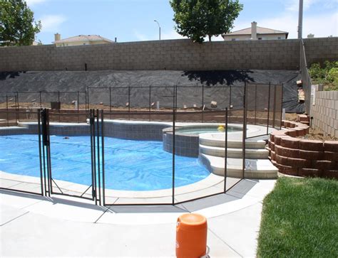 Guardian Pool Fence System In Van Nuys California