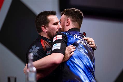 Gerwyn Price And Jonny Clayton Clinch World Championship Quarter Final