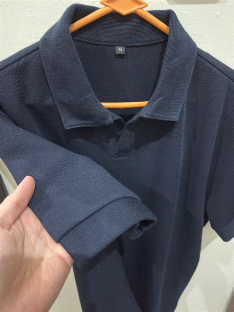 2 Kaos Polo Shirt Pria Ukuran M Putih Bersih Dan Biru Navy Fesyen Pria