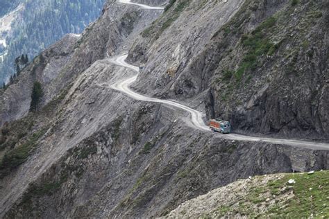 Most Dangerous Roads in the World - Business Insider