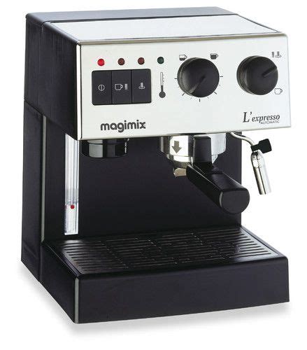 Machine Expresso chromé brillante automatique Magimix pour café moulu