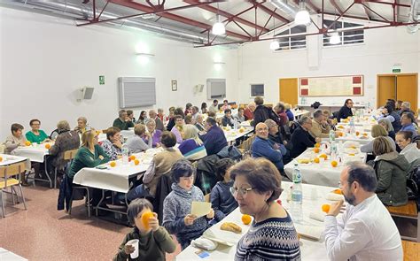 Un Centenar De Personas Asisten A La Cena Del Hambre En Vilamarchante