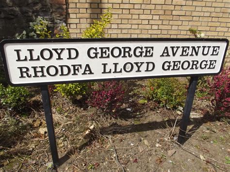 Lloyd George Avenue Cardiff Bay Road Sign On Lloyd Geor Flickr