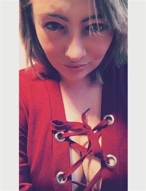 Top Smaller Than She Thought Porn Pic