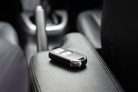 Secret Uses for Your Car Key Fob | Reader's Digest