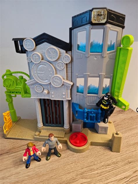 Fisher Price Imaginext Hotel Gotham City Batman Playset DC Comics | Vinted