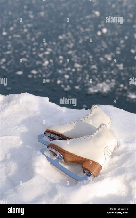 Ice skating shoe Stock Photo - Alamy