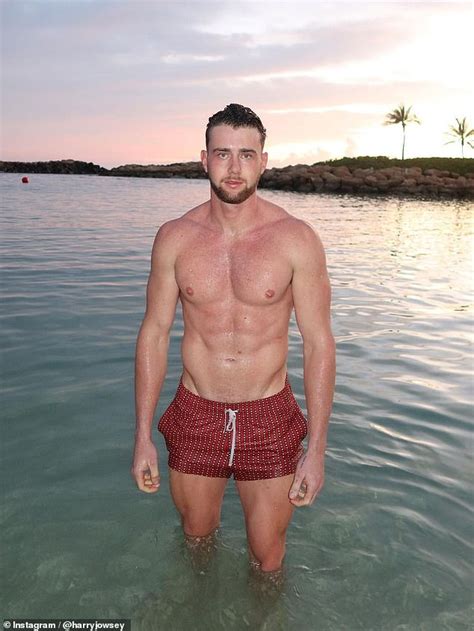 Too Hot To Handle Alum Harry Jowsey 26 Reveals Skin Cancer Diagnosis