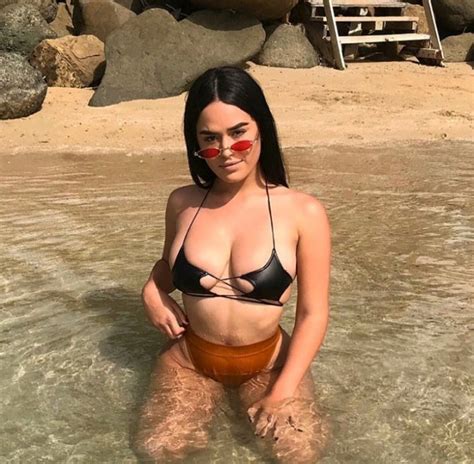 Stars Bikini Top Porn Pic