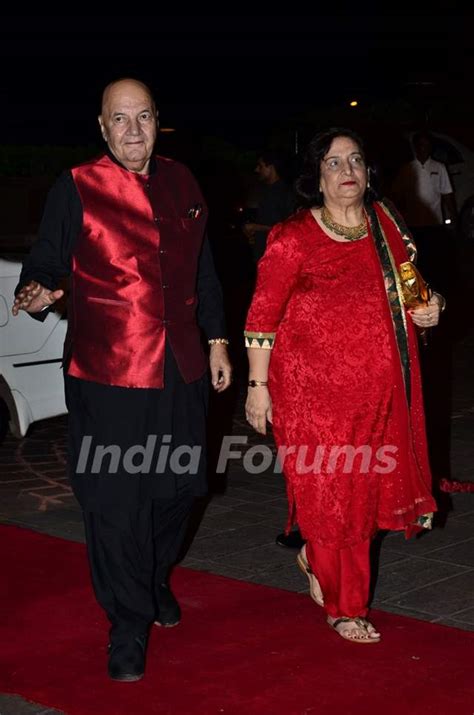 Prem Chopra With Wife Uma Pose For The Media At Arpita Khans Wedding