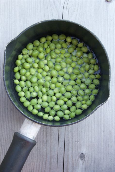 How To Cook Fresh Peas The Culinary Chase