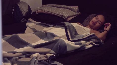 Skinny Brunette Finger Fucks Herself In The Morning XNXX