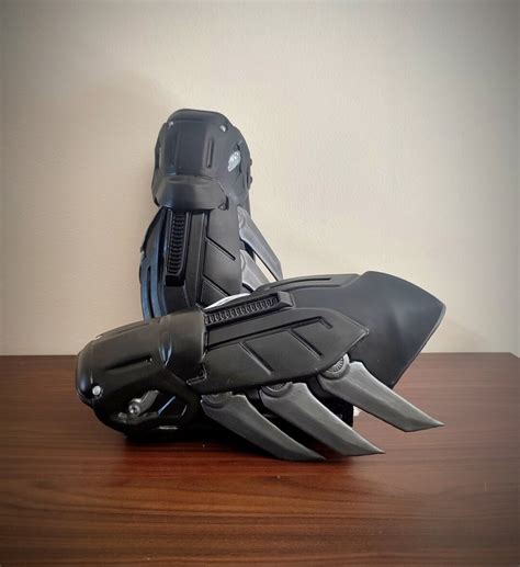 Gauntlet Armor Guard for Cosplay, Made With Urethane Flexible - Etsy