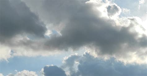 Clouds in Bright Sky · Free Stock Photo