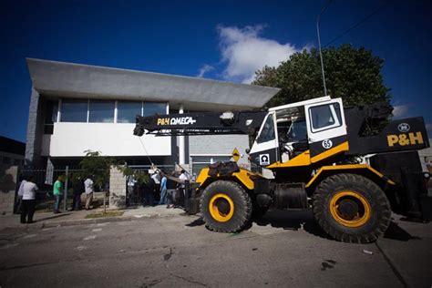 Fuerte Protesta De Estibadores Frente A Oficinas Del Consorcio