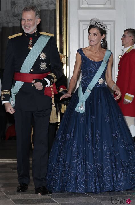 Los Reyes Felipe Y Letizia En La Cena De Gala Por Su Visita De Estado A