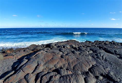 Kaimu Black Sand Beach, Pahoa - Hawaii Beaches