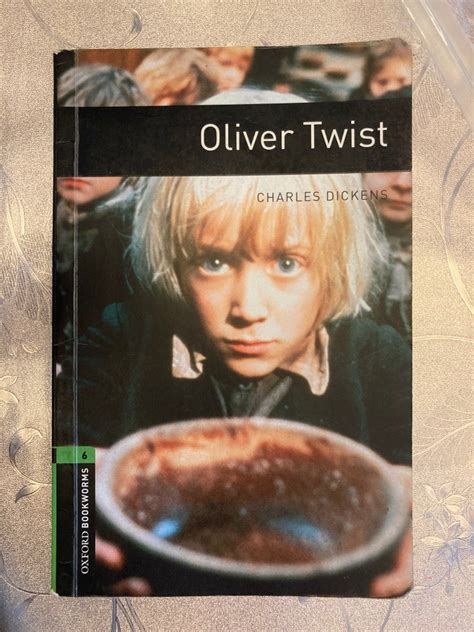 Oliver Twist 興趣及遊戲 書本 And 文具 小說 And 故事書 Carousell