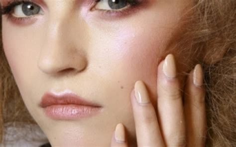 Ce Oja Nude Sa Alegi In Functie De Nuanta Pielii Tale DivaHair Ro