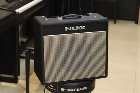 Nux Acoustic Guitar Amplifier Mighty 40BT