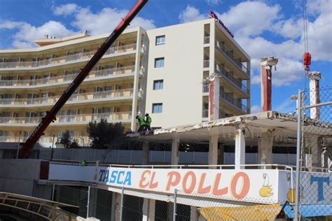 Derriban la Tasca El Pollo de Benicàssim