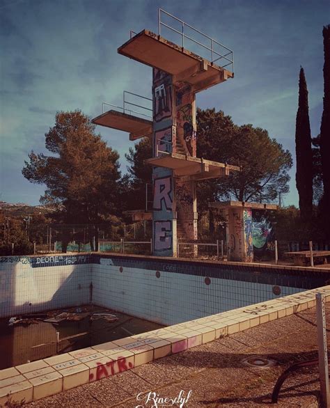 Piscine Luminy exploration et vidéo Marseille guide urbex